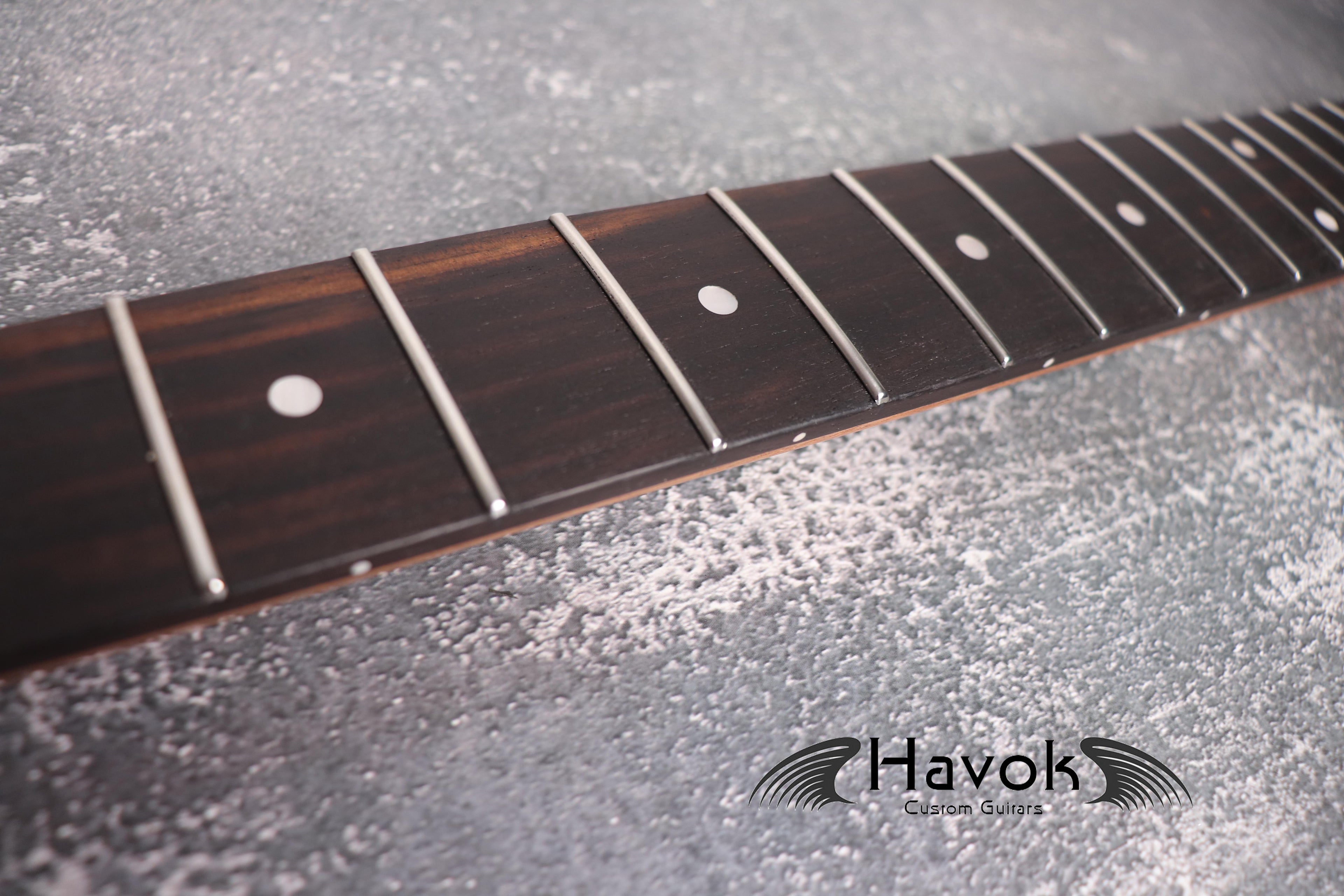 T Style Mahogany Satin Neck
