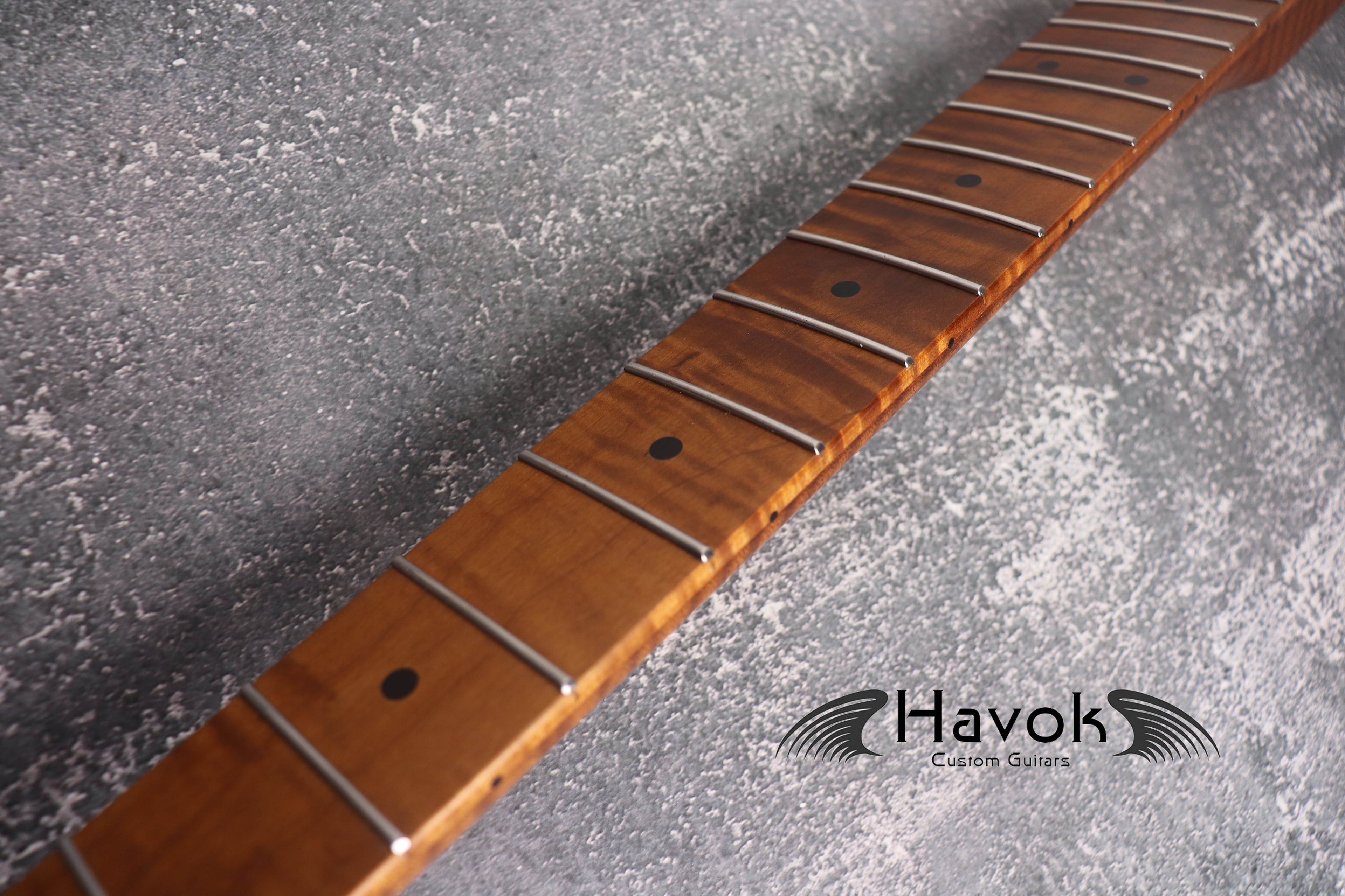 S type Spoke Wheel Roasted Flame Maple Neck