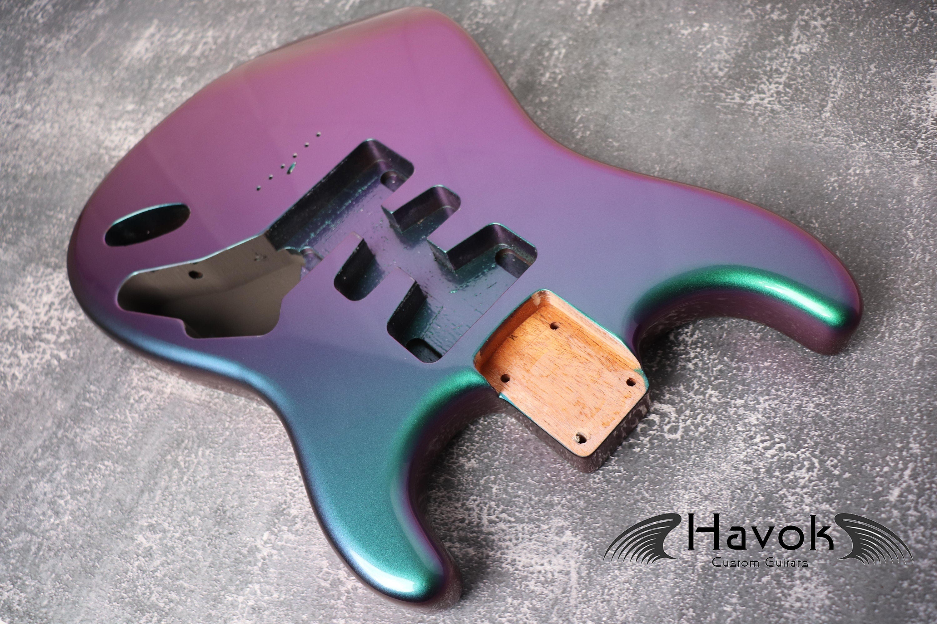 Mahogany Guitar Body S Type, Chameleon High Gloss, Hard Tail