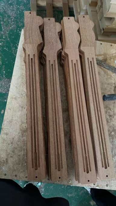 Mahogany Spoke Wheel Carbon Fiber Rods Neck Stainless Steel Jescar Frets Brand New