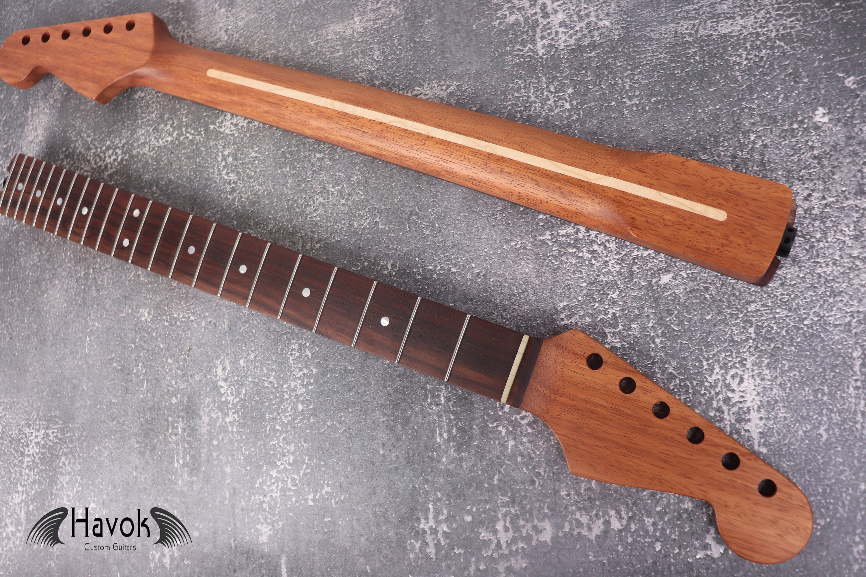 Mahogany Spoke Wheel Carbon Fiber Rods Neck Stainless Steel Jescar Frets Brand New