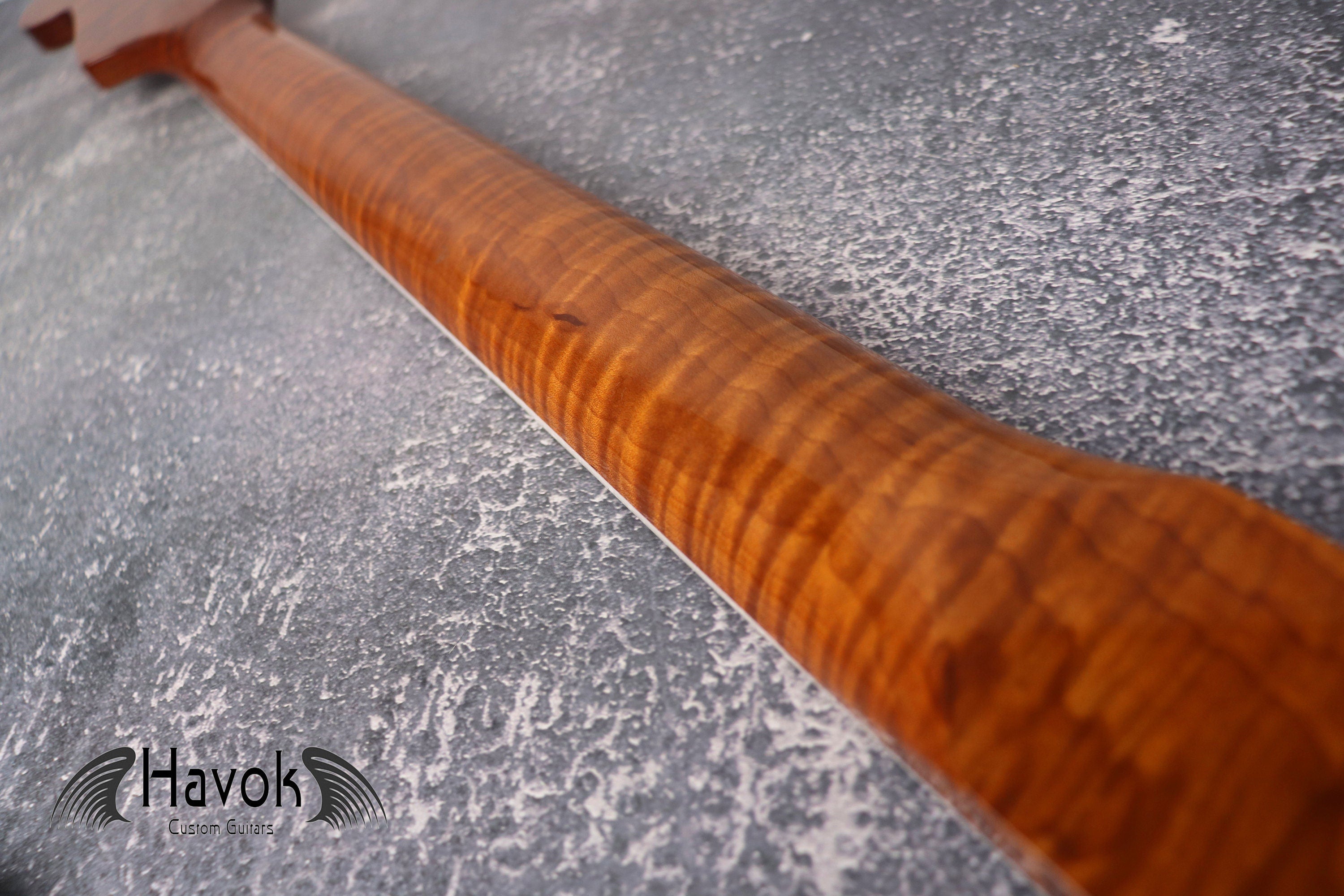 S type Flame Maple Gloss Binding Carbon Fiber Rods Neck Stainless Steel Jescar Frets