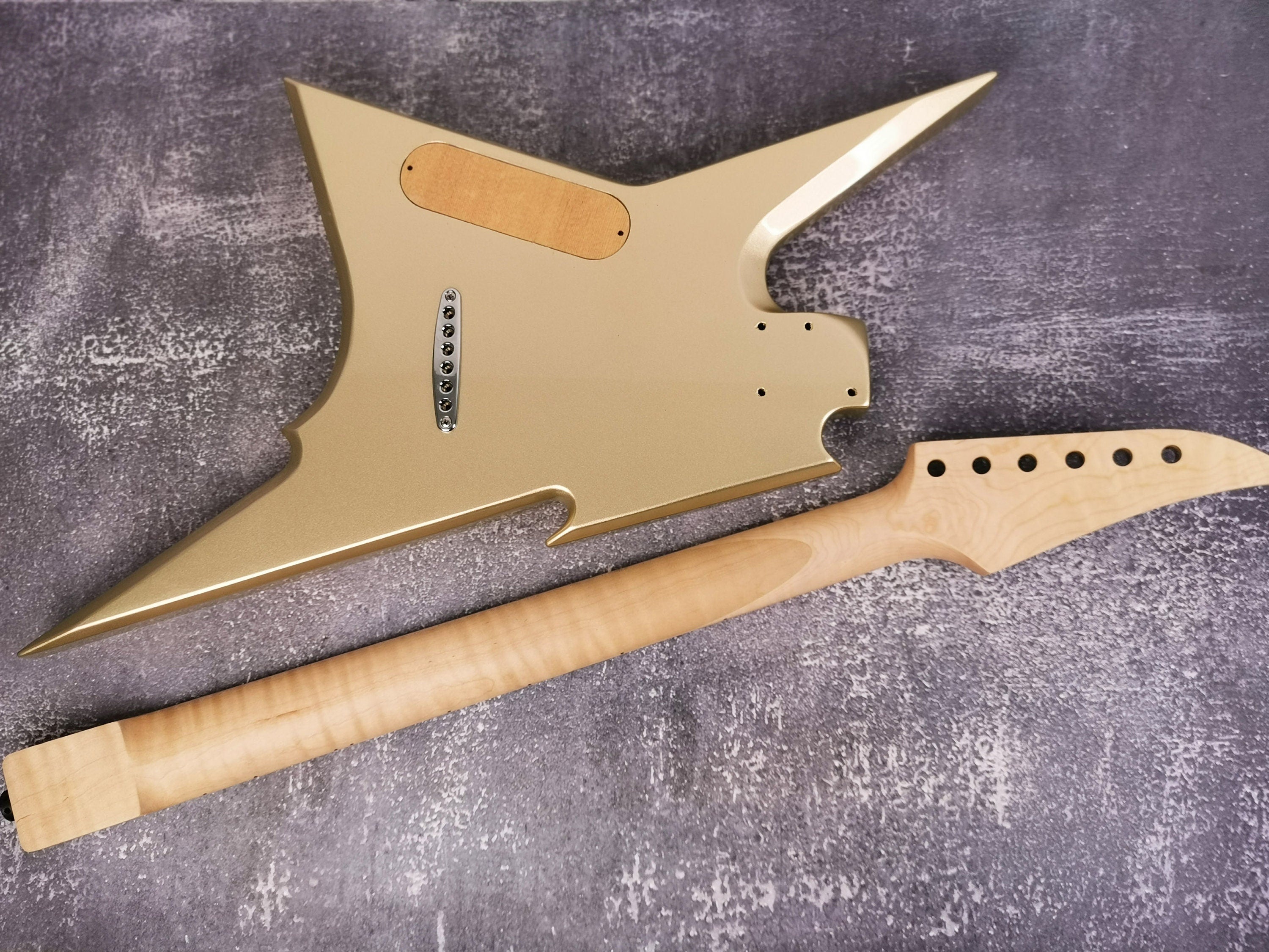 HAVOK Parabellum Guitar Kit, Stainless Steel Frets Flame Maple Neck, Spoke Wheel, Mahogany Body, Guitar Building DIY Vintage Guitar Neck