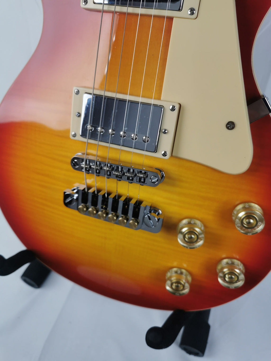 Single Cut Sun Burst Electric Guitar Premium Hardware, 22 Medium Jumbo Frets, Mahogany Guitar Body, Instrument Replacement Part Gadget