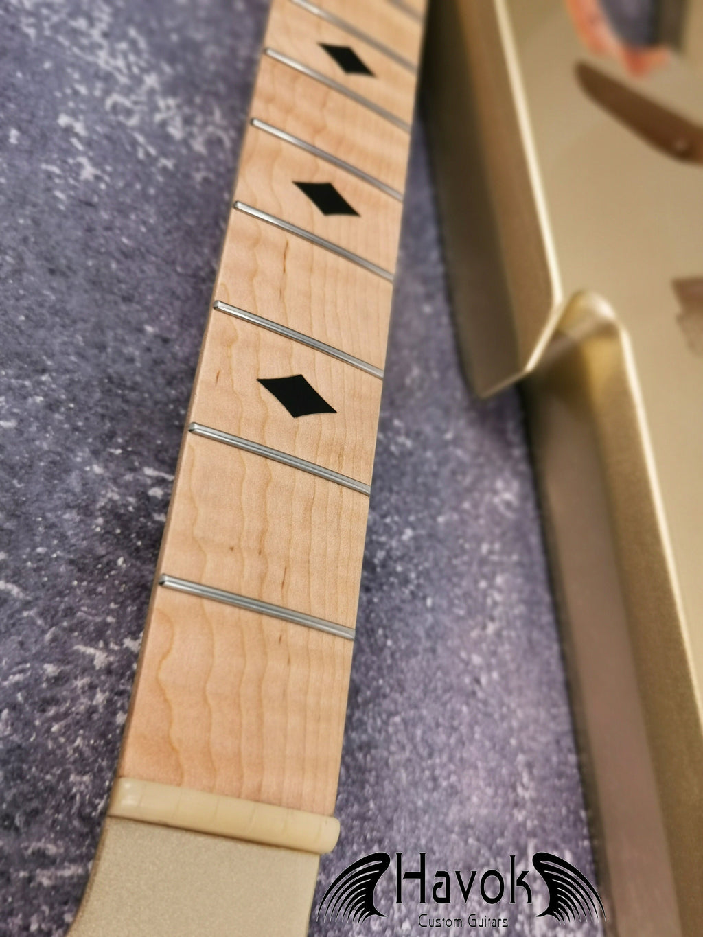 HAVOK Parabellum Guitar Kit, Stainless Steel Frets Flame Maple Neck, Spoke Wheel, Mahogany Body, Guitar Building DIY Vintage Guitar Neck