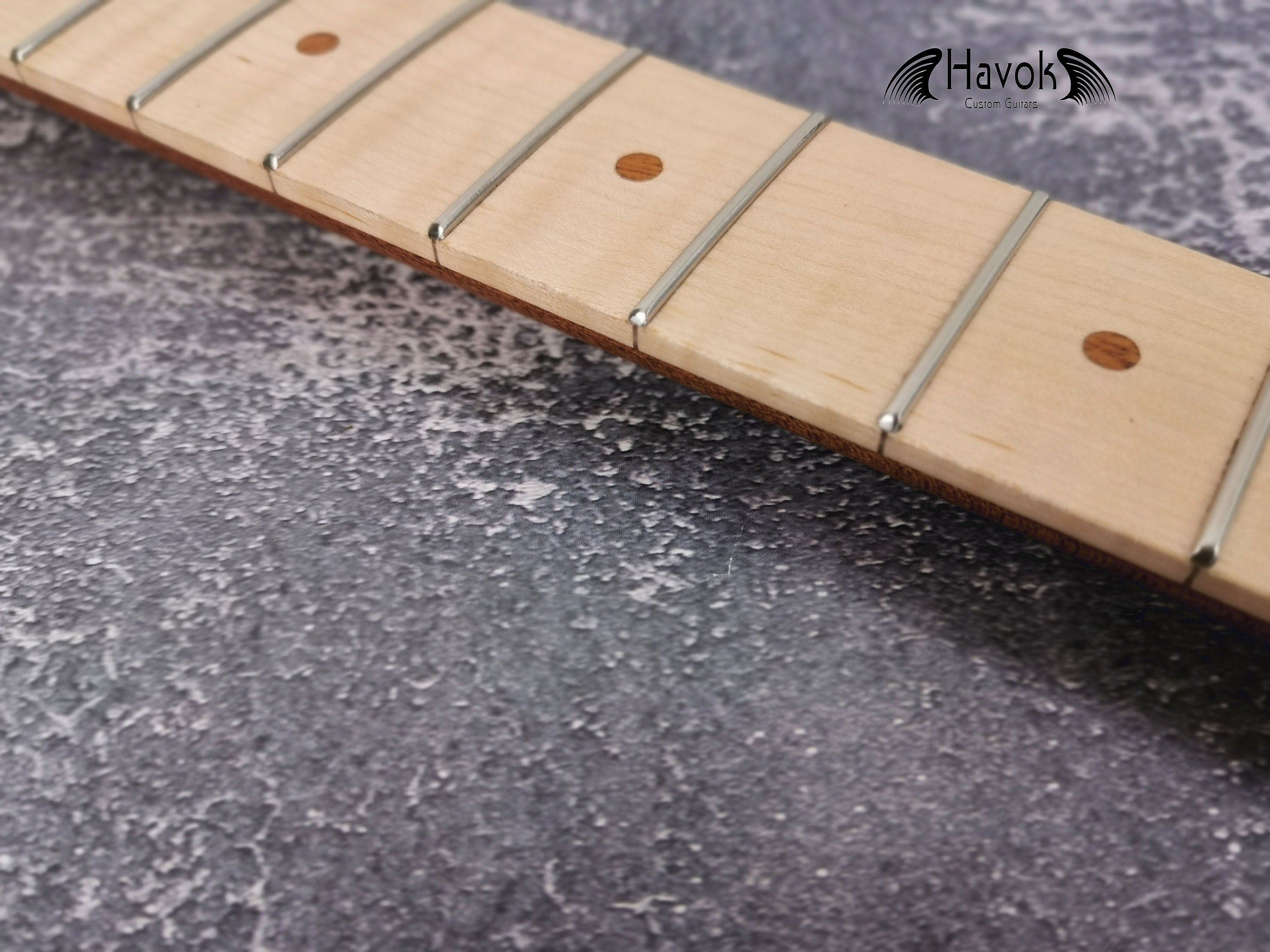 Mahogany Neck flame Maple Board Stainless Steel Jescar Frets