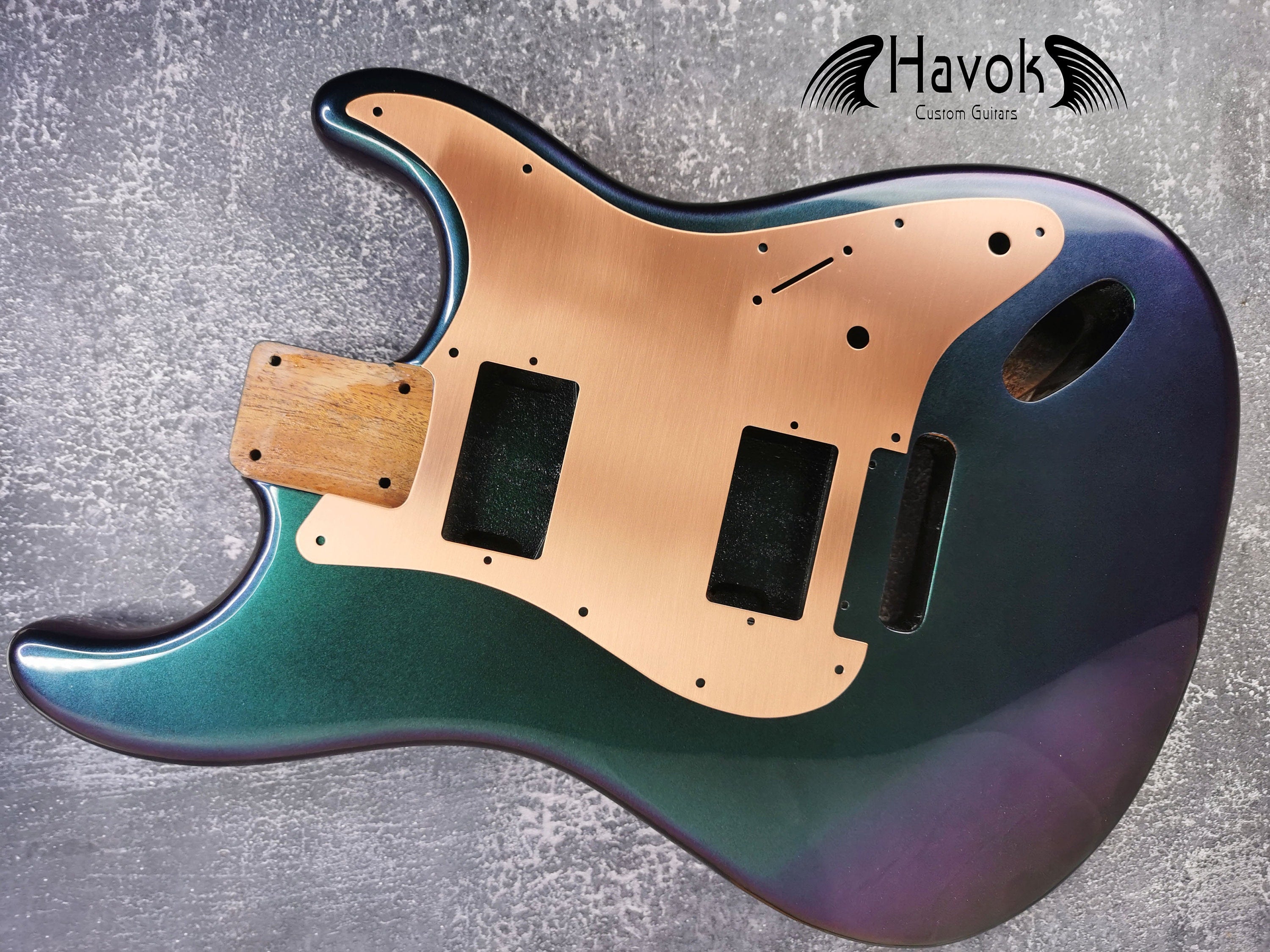 Guitar guard 11-Holes Anodized Copper Modern Style Strat HH Guitar Pickguard Scratch Plate Fits for S type guitar