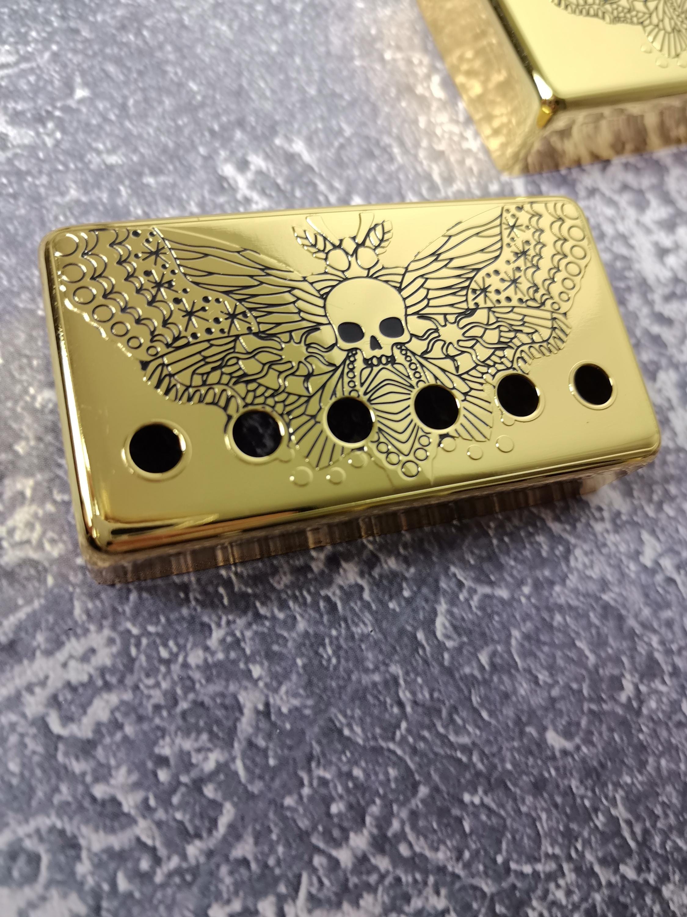 Humbucker Shield, Guitar Pickup Covers Gold Moth Pattern for LP Guitar, High End Accessory and Replacement, Guitar Build Kit, Guitar Gadget
