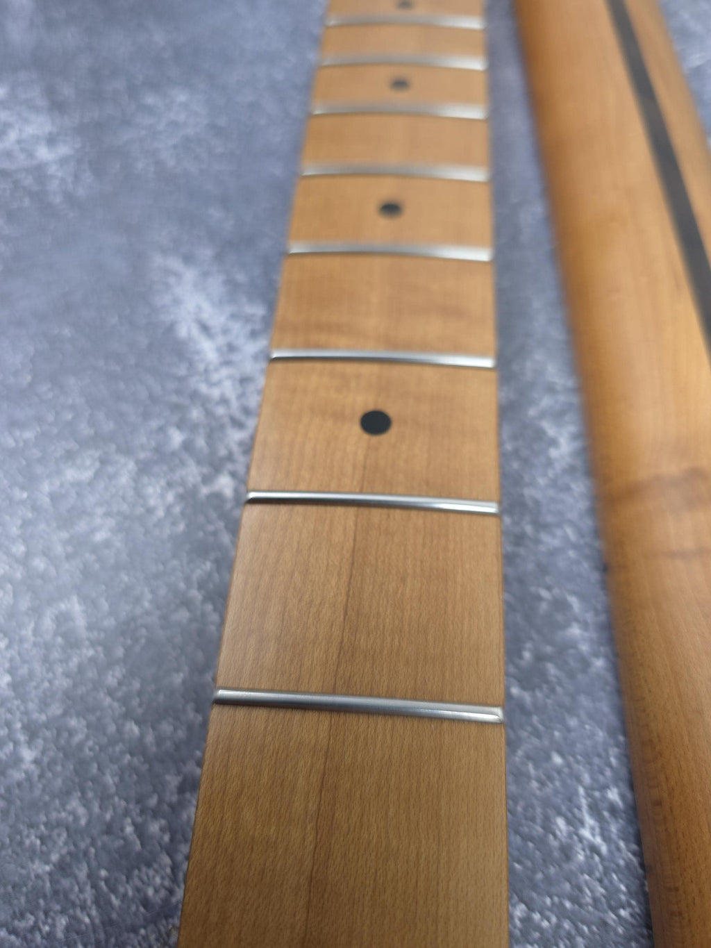 T Type Roasted Maple Neck Stainless Steel Frets, Satin Finish Medium Jumbo 22 Jescar Frets, Guitar Building, Guitar DIY Kit, Vintage Style