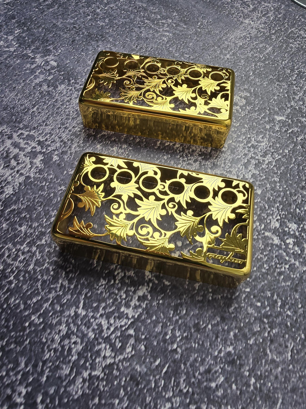 Flower Gold Humbucker Shield, Guitar Pickup Covers Gear Pattern for LP, High End Accessory and Replacement