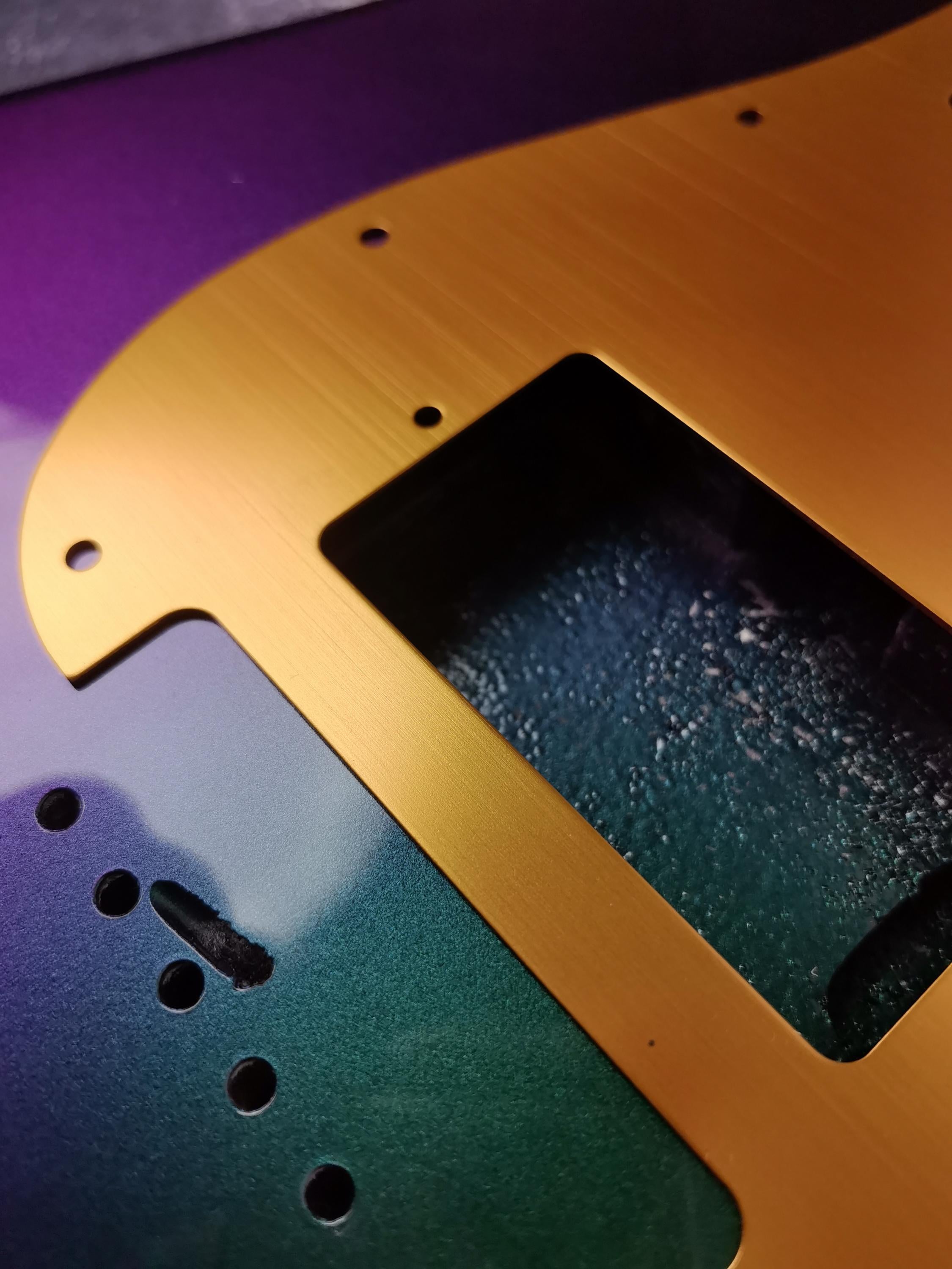 Guitar guard 11-Holes Brass/Gold Anodized Modern Style Strat HH Guitar Pickguard Scratch Plate Fits for S type guitar