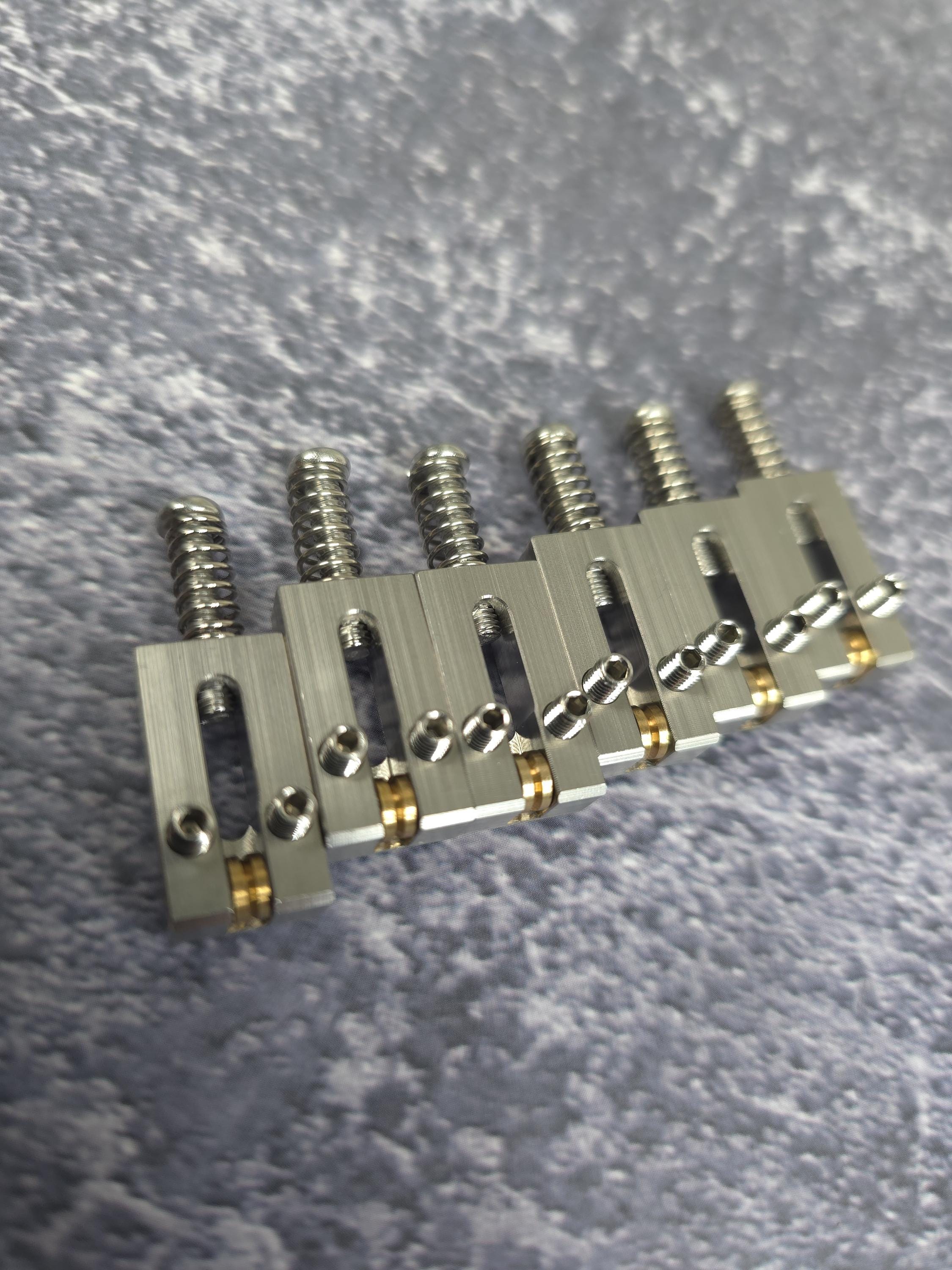 Stainless Steel Roller Saddle Electric Guitar Tremolo Hard tail Bridge Saddles For ST TL Style Guitar 10.5