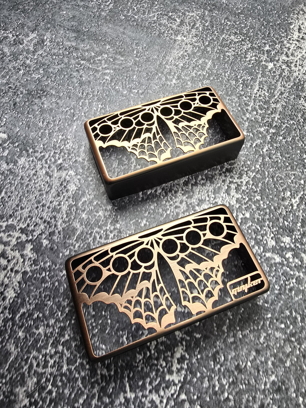 Butterfly Brass  Humbucker Shield, Guitar Pickup Covers Gear Pattern for LP, High End Accessory and Replacement