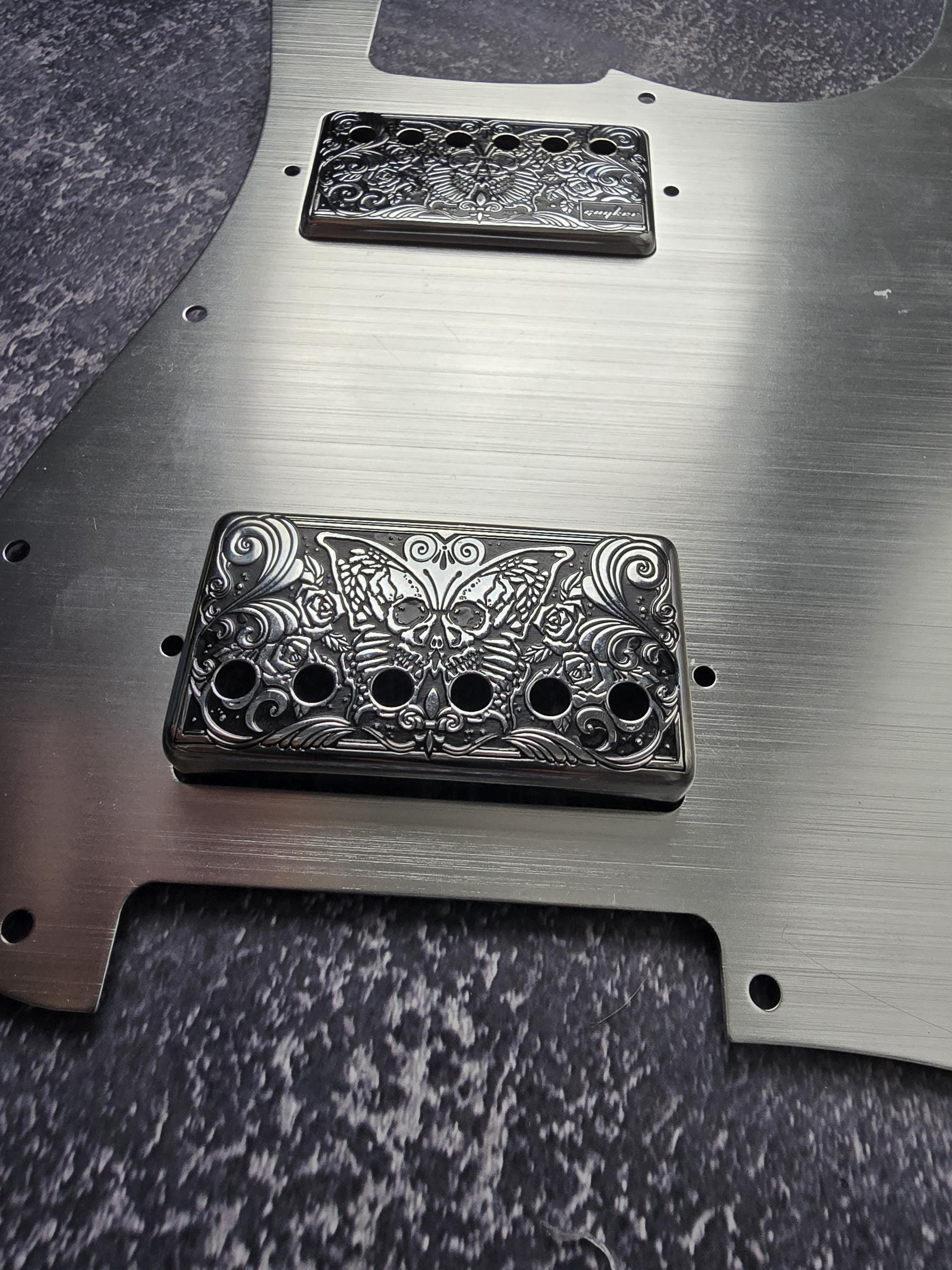 Skull Moth Gold Humbucker Shield, Guitar Pickup Covers Gear Pattern for LP, High End Accessory and Replacement