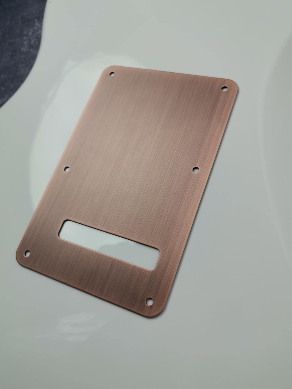 Guitar guard 11-Holes Copper Anodized Modern Style Strat HH Guitar Pickguard Scratch Plate Fits for S type guitar