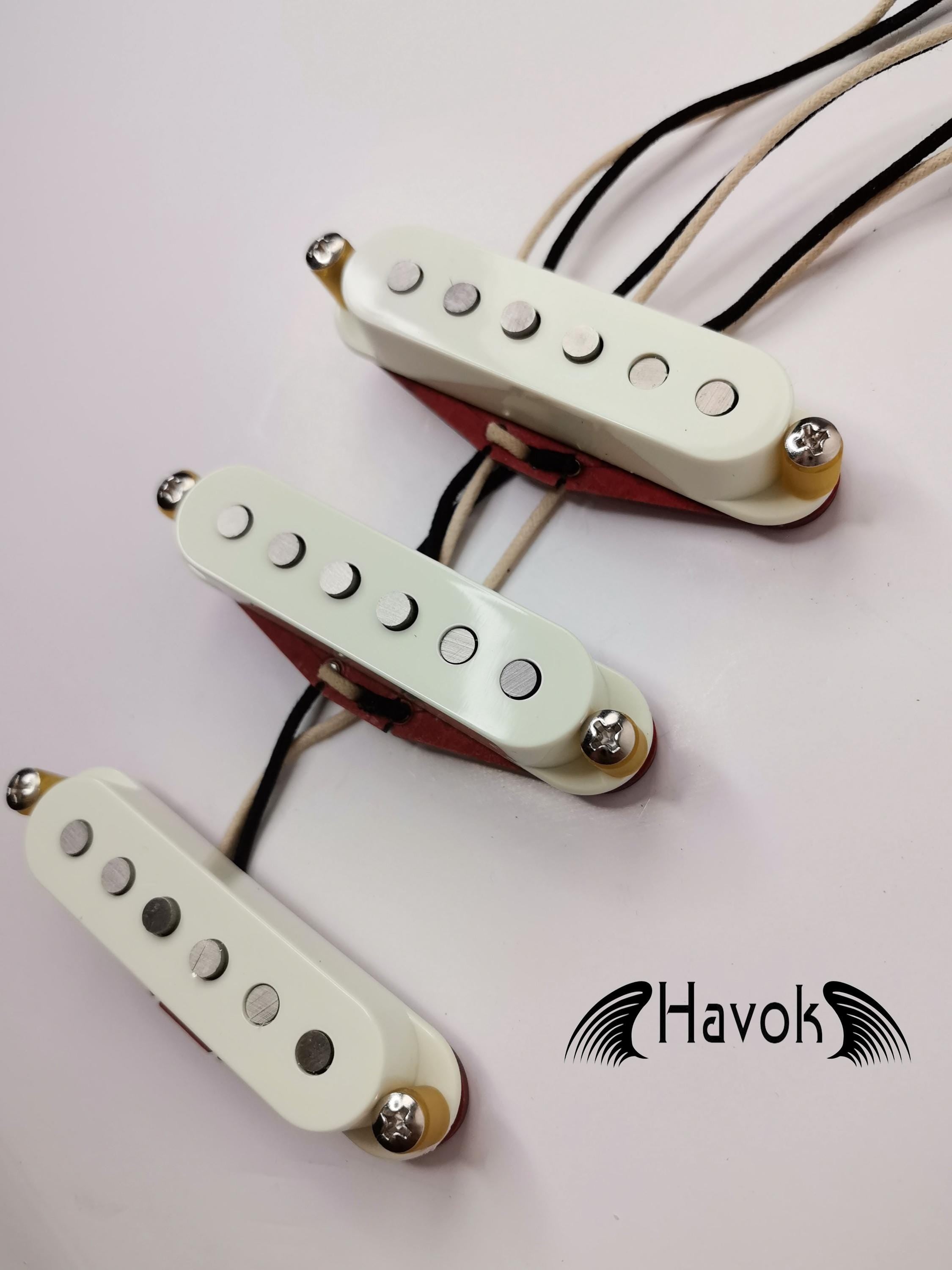 Guitar Pickups SSS Single Coil Handwound Alnico 5 Magnets 42 Plain Enamel Wires Middle Neck Bridge