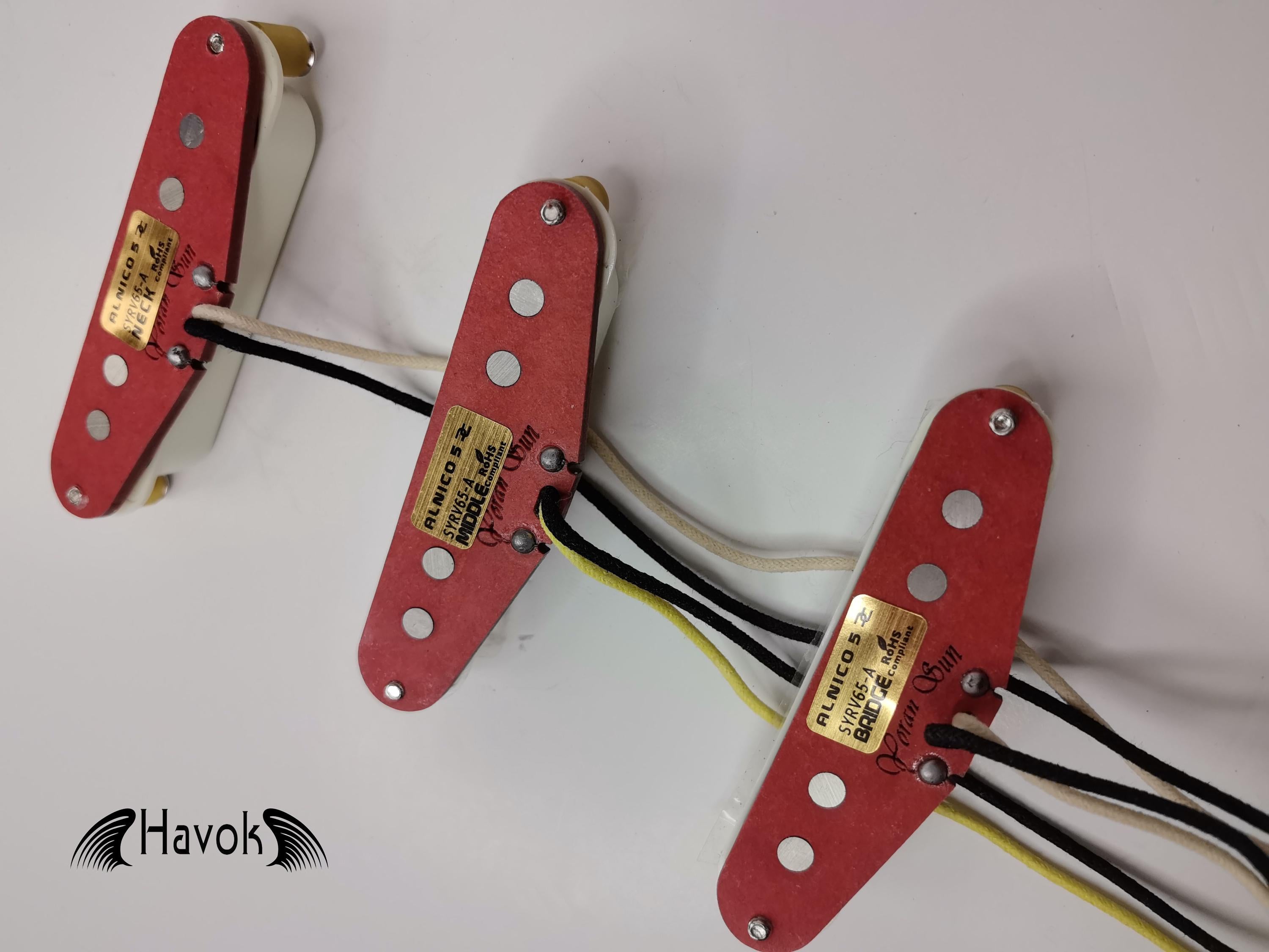 Guitar Pickups SSS Single Coil Handwound Alnico 5 Magnets 42 Plain Enamel Wires Middle Neck Bridge