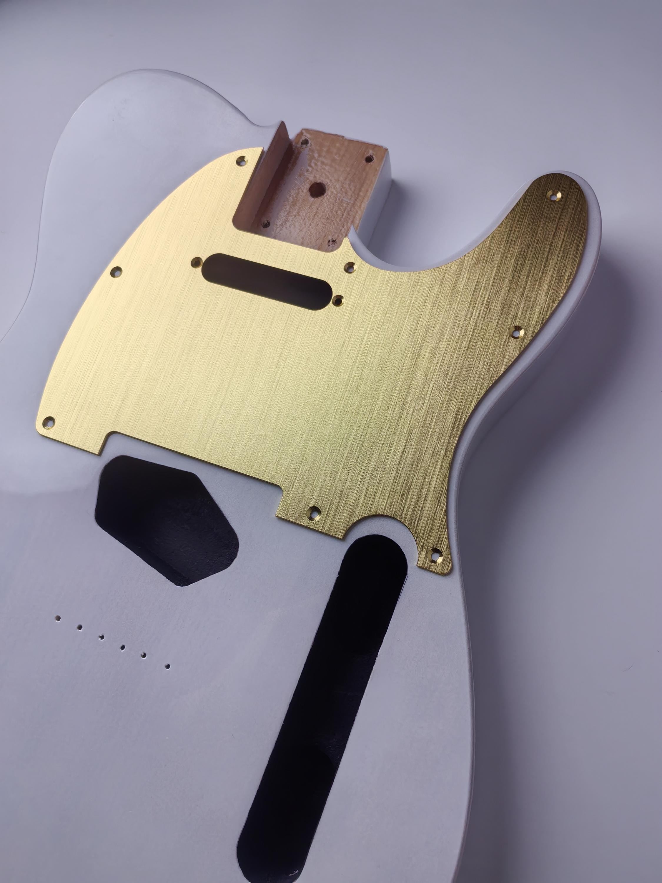 Guitar guard Gold Anodized Modern Style Tele  Guitar Pickguard Scratch Plate Fits for tl type guitar